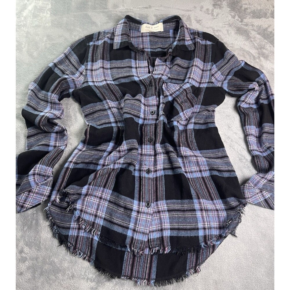 Cloth & Stone super soft womens long sleeve plaid raw hem blouse Small cabincore
